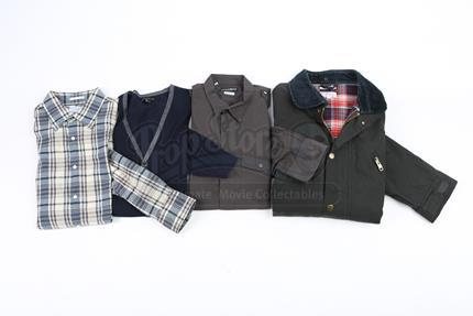 Various Episodes: Jeff Winger's (as portrayed by Joel McHale) Season 4 Clothing