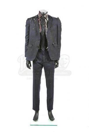 S2E12 - Amor Vincit Omnia: The Chairman's Bloody Post-Explosion Costume