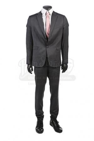 S2E12 - Amor Vincit Omnia: Capheus Onyango's Wedding Suit