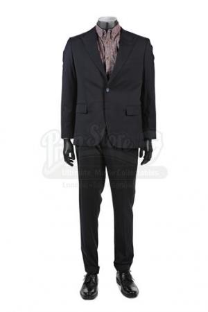 S2E12 - Amor Vincit Omnia: Diego Morales' Wedding Suit