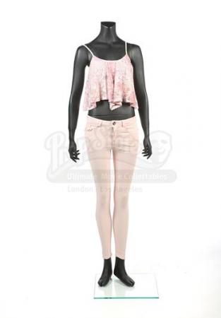S2E12 - Amor Vincit Omnia: Kala Dandekar's Palazzo Fight Top and Jeans