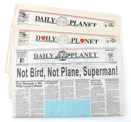 LOIS & CLARK: THE NEW ADVENTURES OF SUPERMAN (1993 - 1997) - Three Daily Planet Newspapers