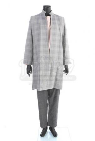Dr. Ouelet's (Julliette Binoche) Car Accident Costume